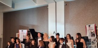 Serata de Crăciun a Școlii Merry Music