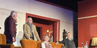 „Dineu cu Proști” pe scena Palatului Cultural Buftea